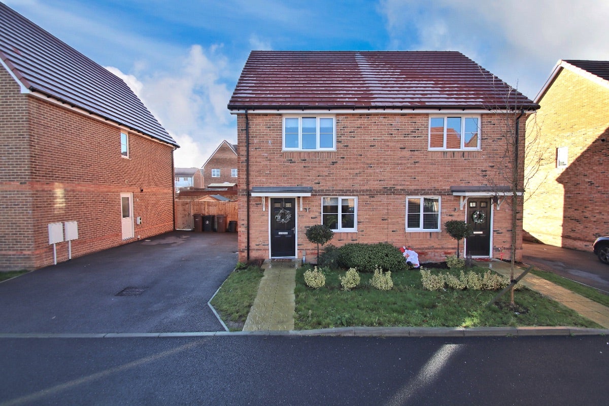 House Leslie Ames Court in Gillingham