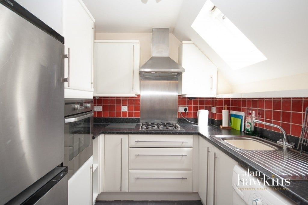House Hart Close in Royal Wootton Bassett