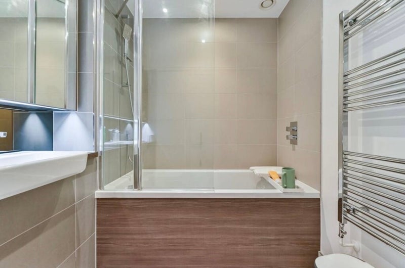 Flat Pegler Square in Greater London