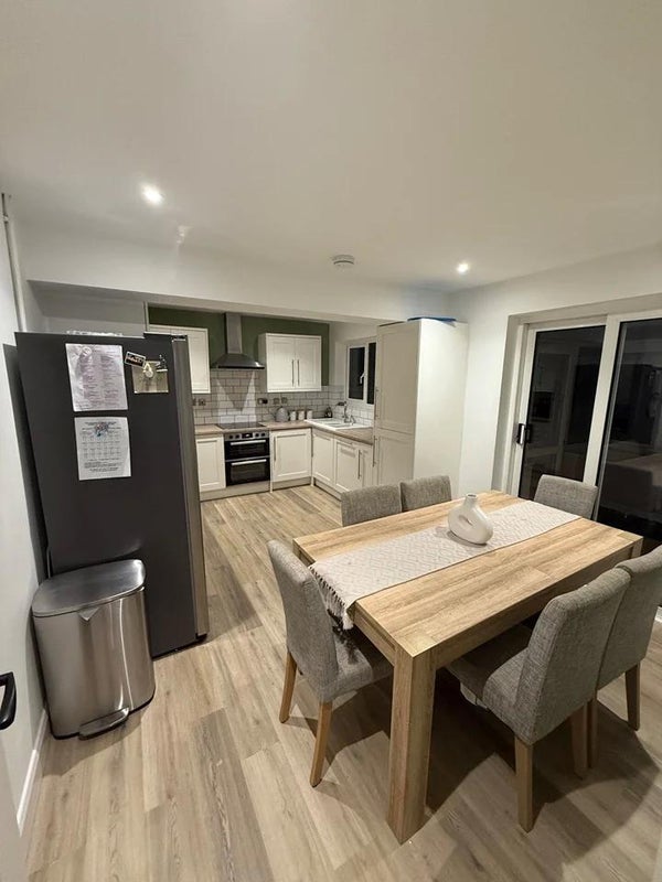 Room Bagnell Road in Bristol