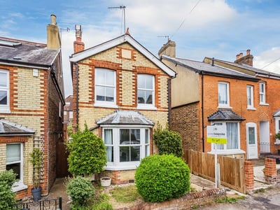 House Cornfield Road in Reigate and Banstead