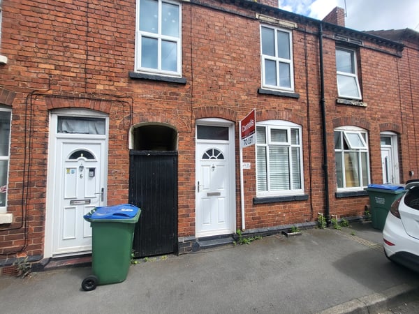 House Highfield Road in Sandwell