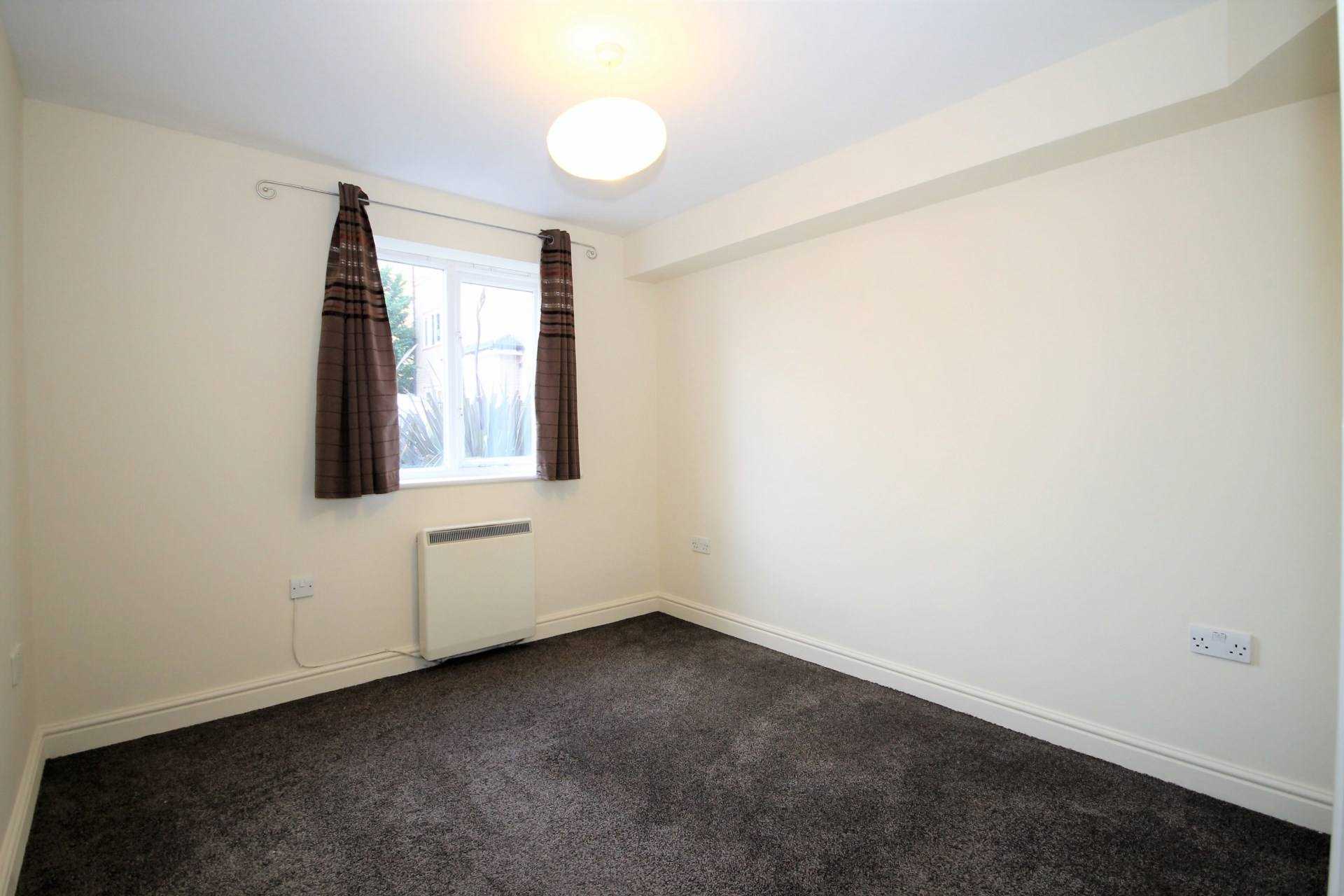 Flat Garth Road in Greater London