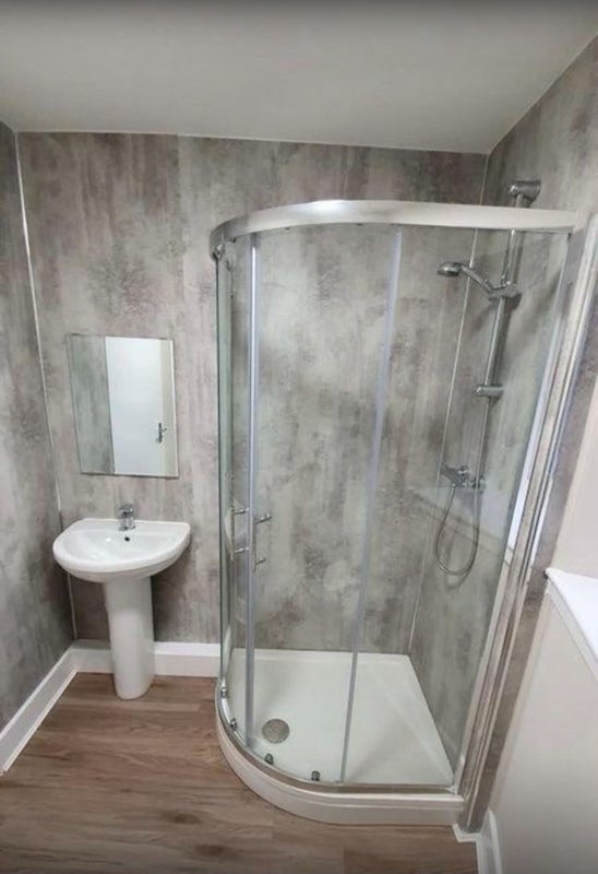 Flat Dalry Road in City of Edinburgh