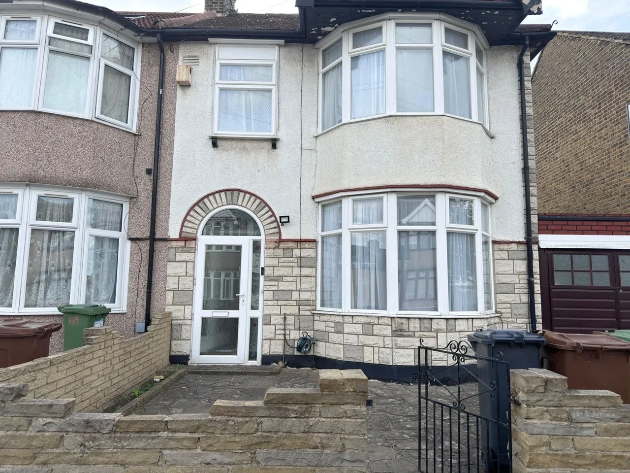 House Wilmington Gardens in Greater London