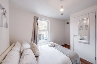 Flat Denmark Hill in Greater London