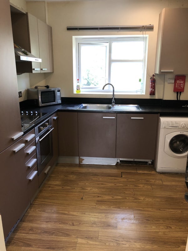 Room Cavendish Street in Greater London