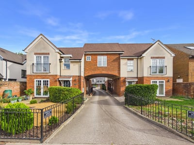 Flat Bicester Road in Aylesbury