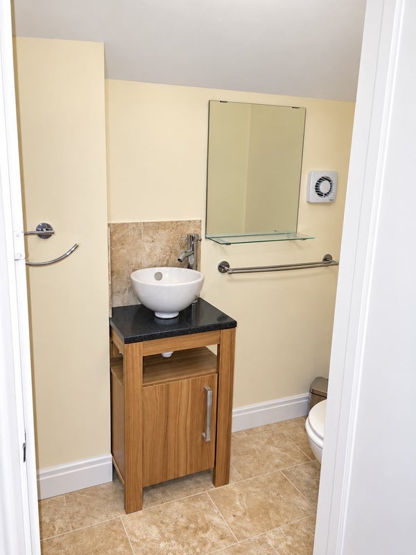Room Tennison Road in Greater London