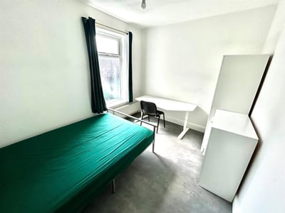 Room London Road in Sheffield