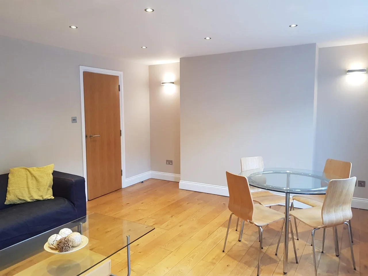 Flat Barnsbury Street in Greater London