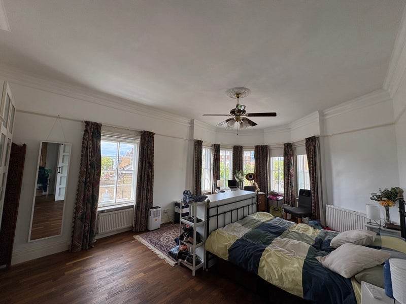 Room Edith Villas in Greater London