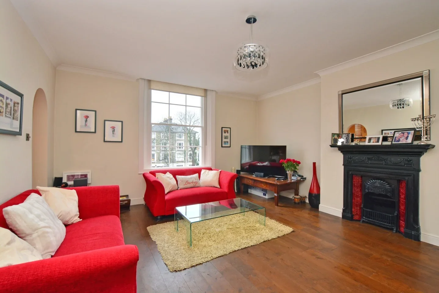 Flat Shooters Hill Road in Greater London