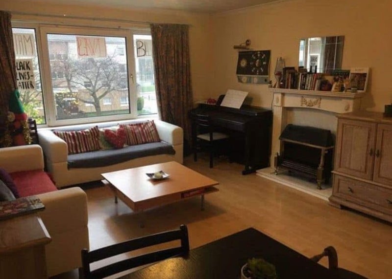 Room McAslin Court in Glasgow