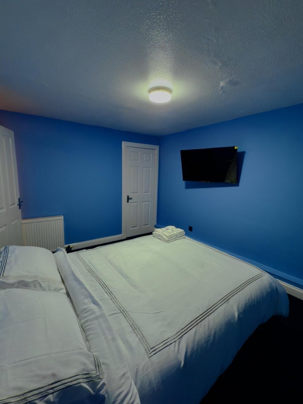 Flat Northfield Grove in City of Edinburgh