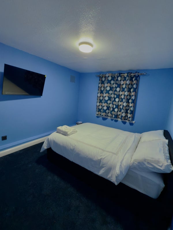 Flat Northfield Grove in City of Edinburgh
