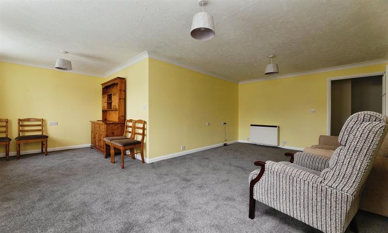 Flat Norton Close in Greater London