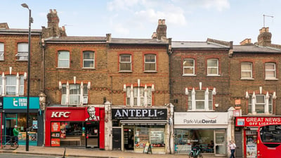Flat High Road in Greater London