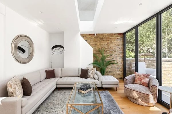 House Dagmar Terrace in Greater London