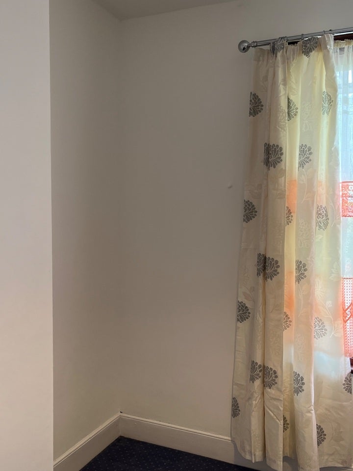 Room Broadfield Road in Greater London