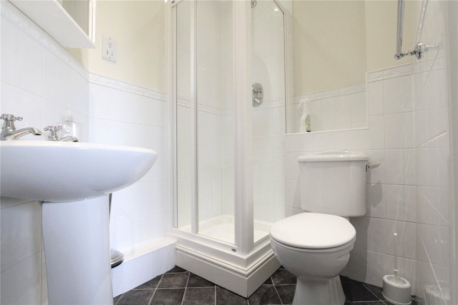 Flat Glenwood Close in Greater London
