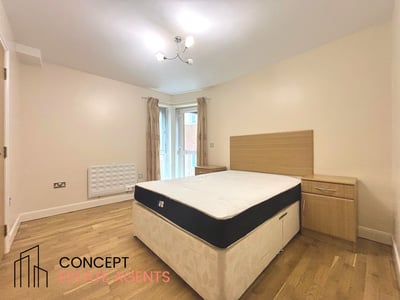 Flat Eaton Road in Greater London