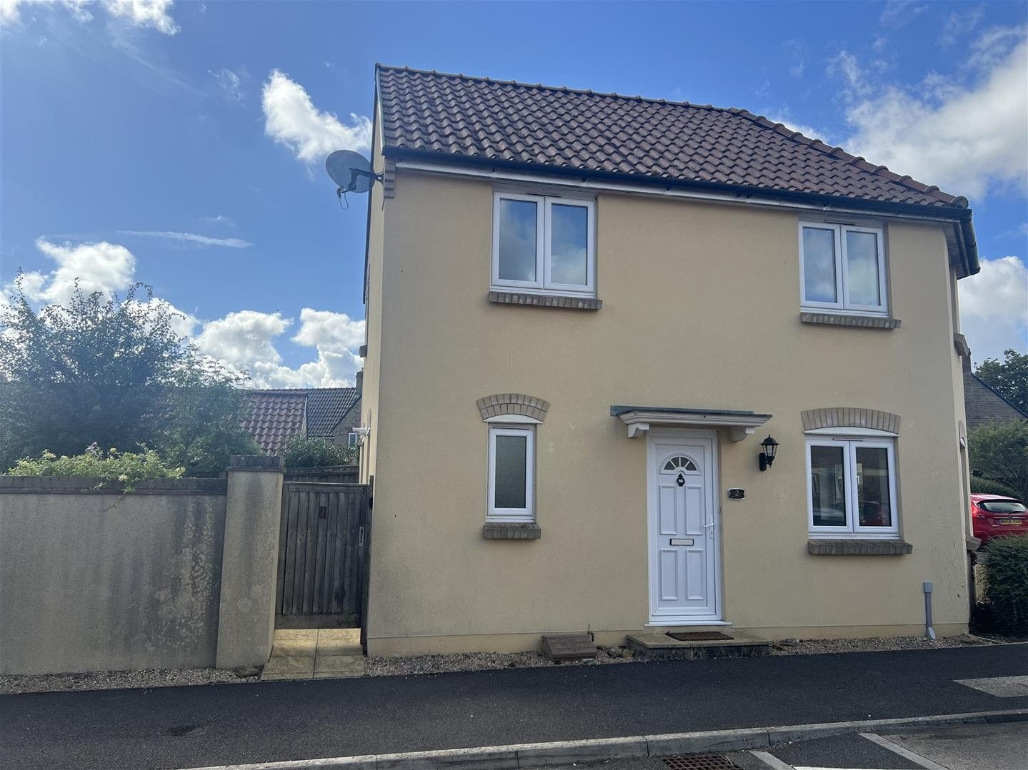 House Chesnut Avenue in Crewkerne