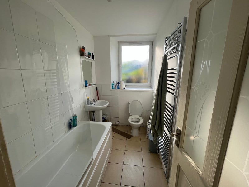 Room Gorgie Road in City of Edinburgh