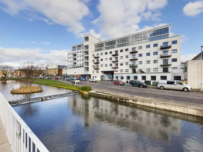 Flat Bank Court in Dacorum