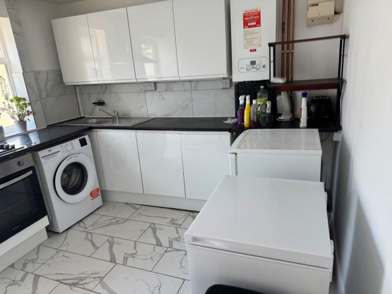 Flat Gainsborough Road in Greater London