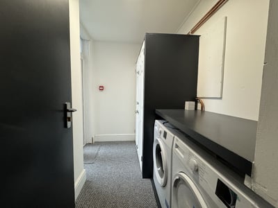 Flat Great West Road in Greater London