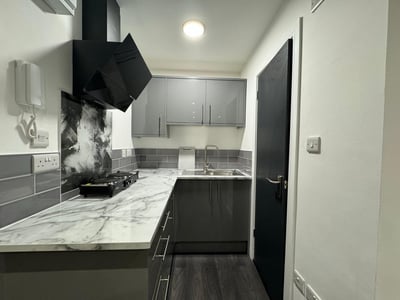 Flat Great West Road in Greater London