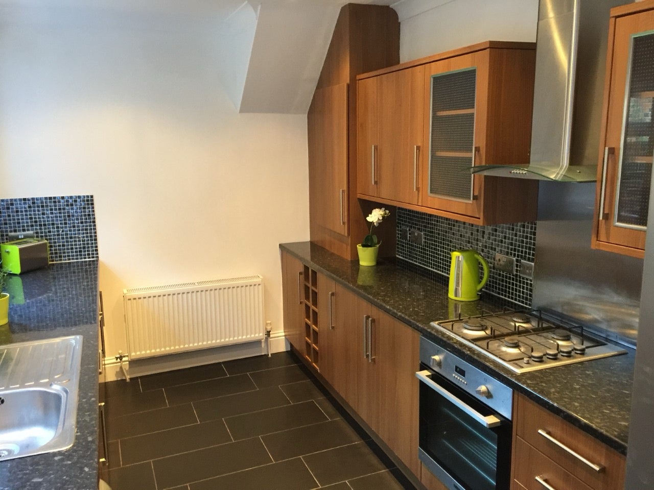 Flat Sackville Road in Newcastle upon Tyne