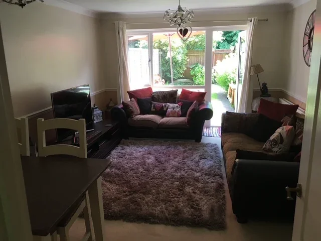 House Maple Close in Guildford