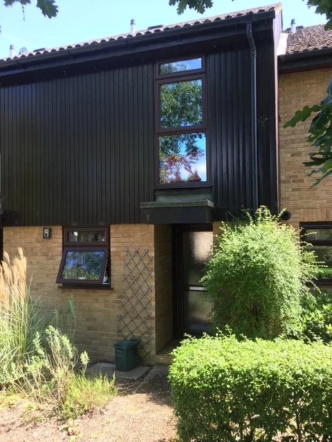 House Maple Close in Guildford