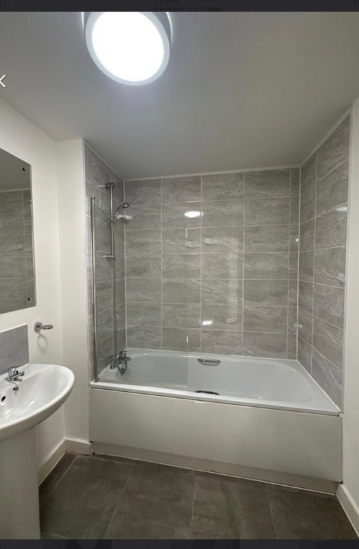 Room Adelphi Street in Salford