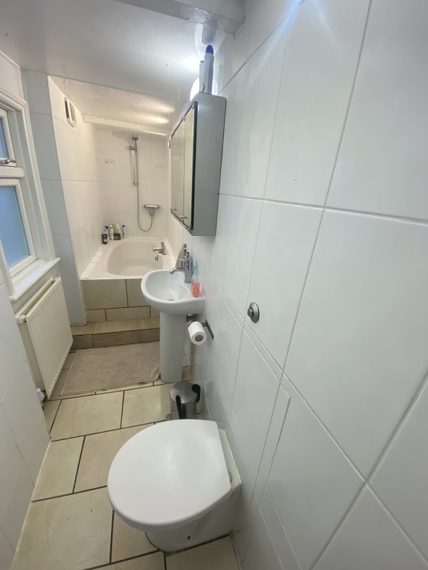 Room Blackheath Road in Greater London