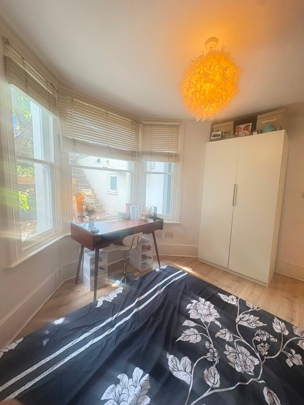 Room Blackheath Road in Greater London
