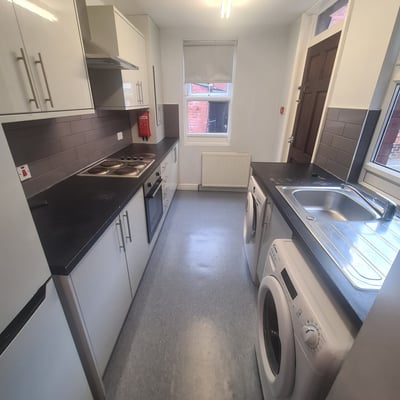 Flat Winston Gardens in Leeds