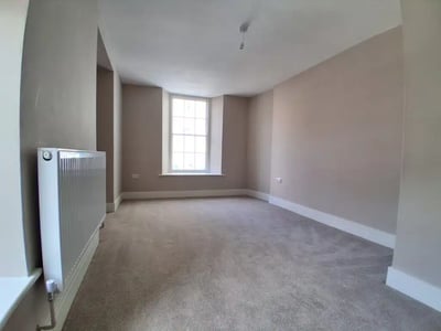 Flat North Lane in Yeovil