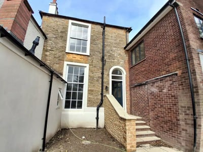 Flat North Lane in Yeovil