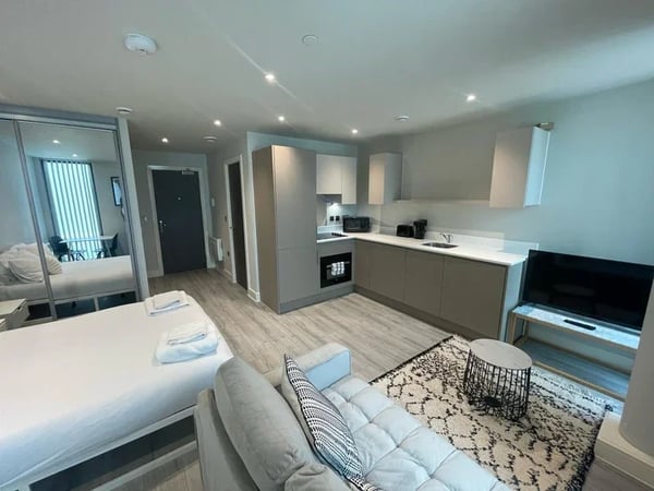 Flat Wokingham Road in Bracknell