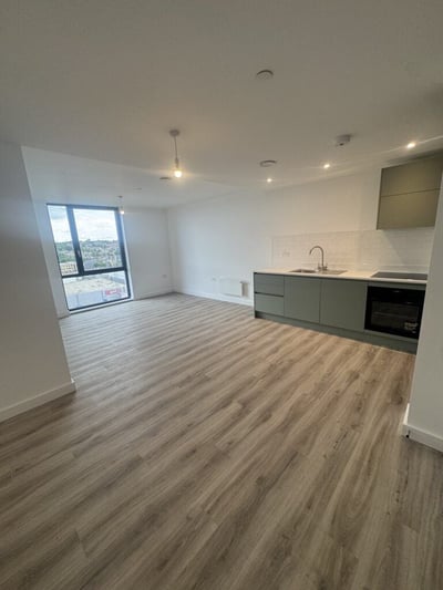 Flat Kimpton Road in Luton