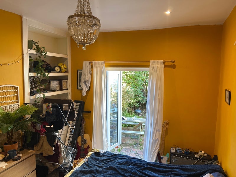 Room Cairns' Crescent in Bristol