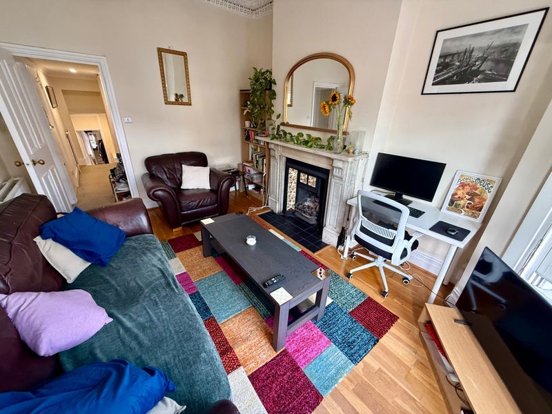 Flat Tregothnan Road in Greater London