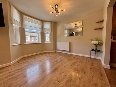 Flat Britannia Road in Brentwood