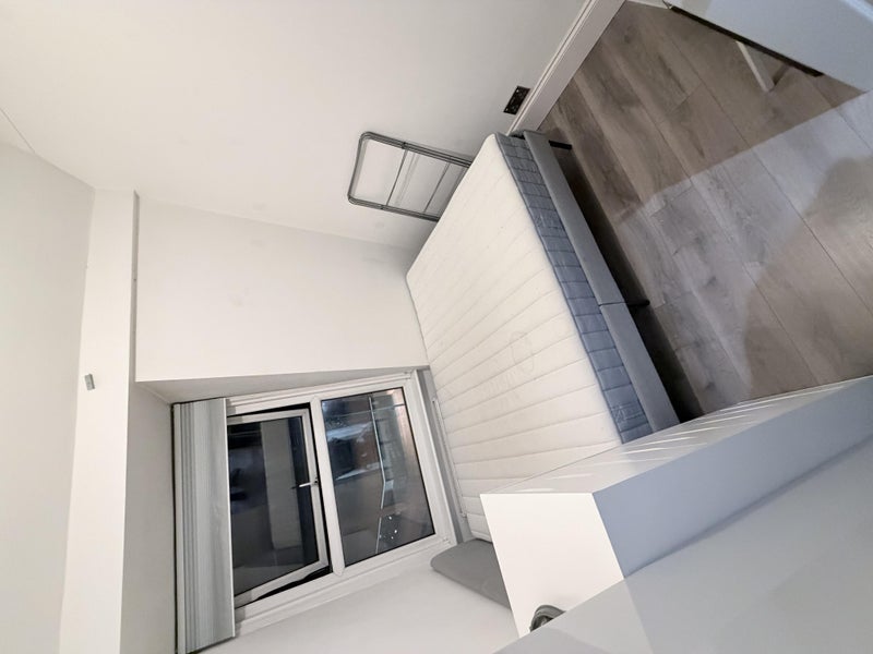 Room Uxbridge Road in Greater London