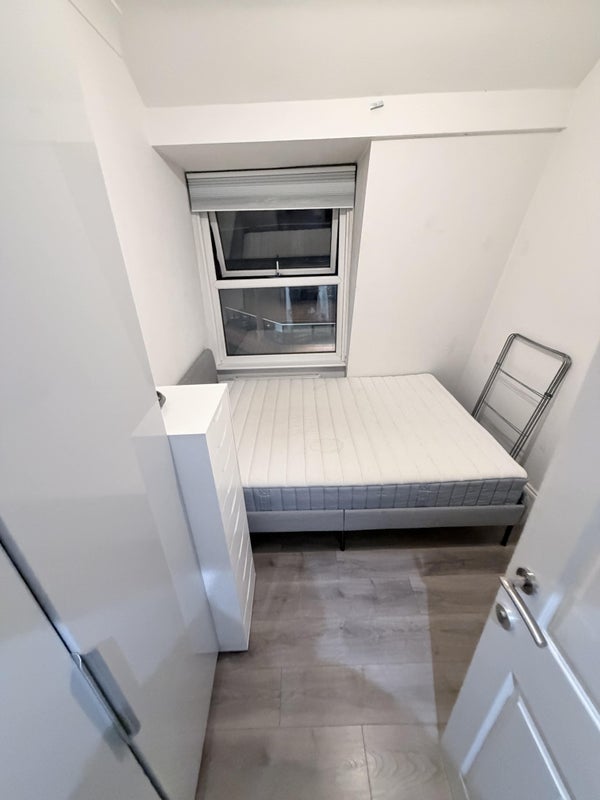 Room Uxbridge Road in Greater London