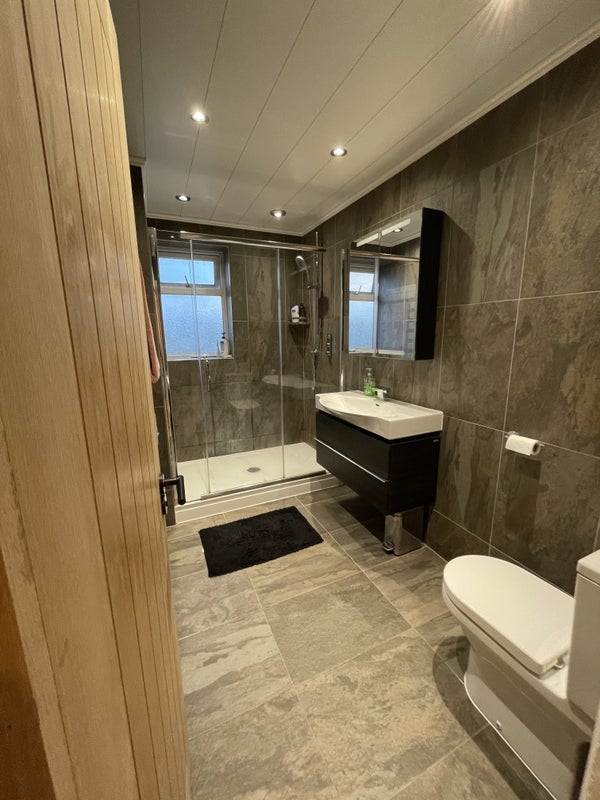 Room Blackpool Road in Preston