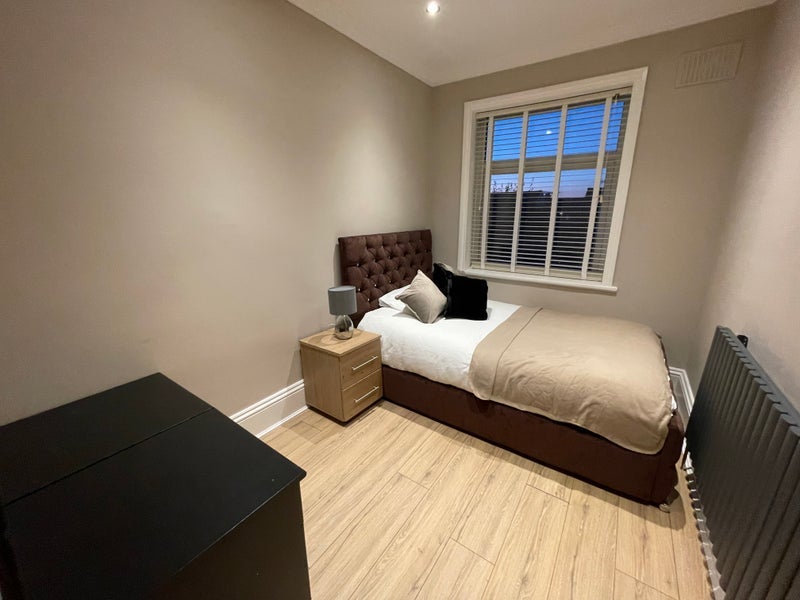 Room Blackpool Road in Preston